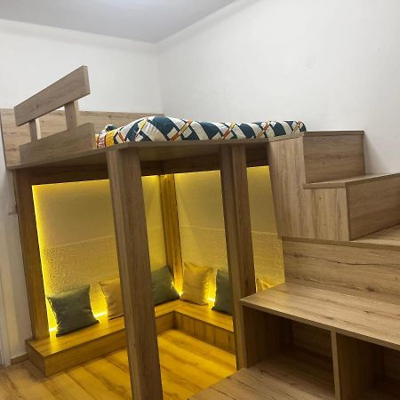 Seaview Room With Share Some Place เอเธนส์ ภายนอก รูปภาพ